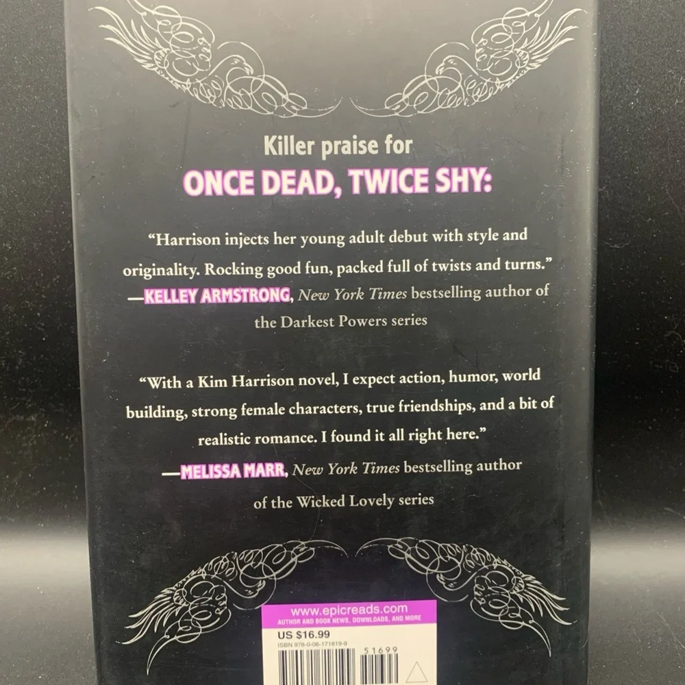 Book Something Deadly This Way Comes Kim Harrison 1st Edition 2011 NY Times - Picture 4 of 5